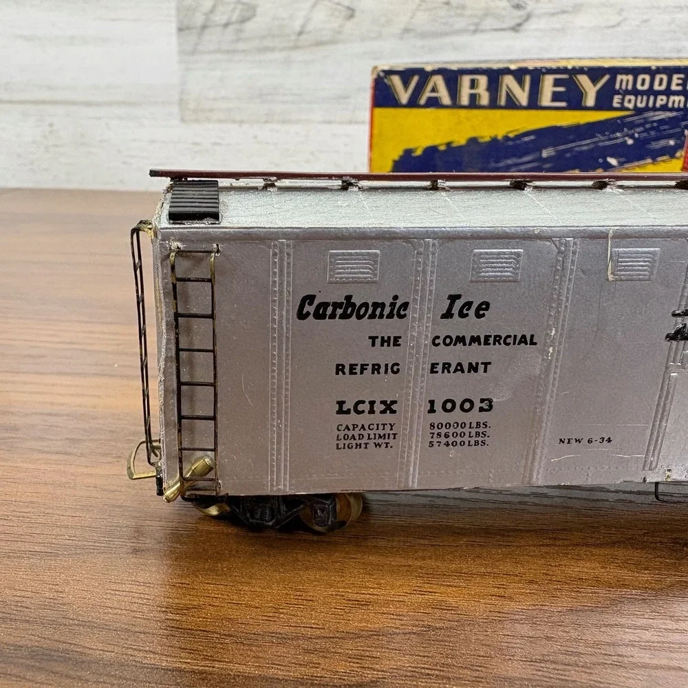 Vintage Varney HO Train Car 1934.Carbonic‎ Ice